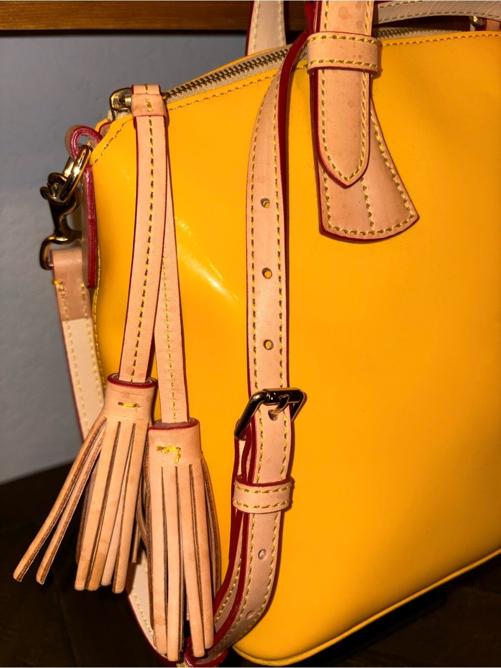 Dooney & Bourke Yellow Patent Leather Domed Satchel + Dust Bag & Reg Card - Picture 2 of 12